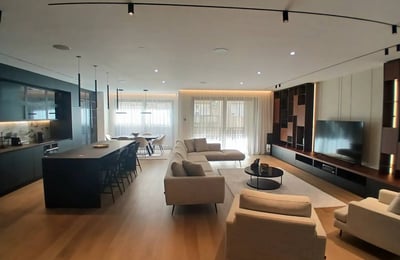 Alquiler de un lujoso y espacioso apartamento de 4 habitaciones, 170 m², Vračar, Belgrado, Serbia